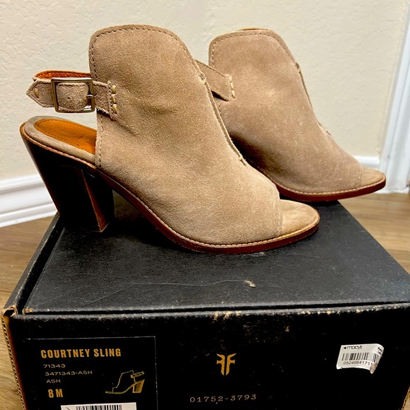 frye courtney sling